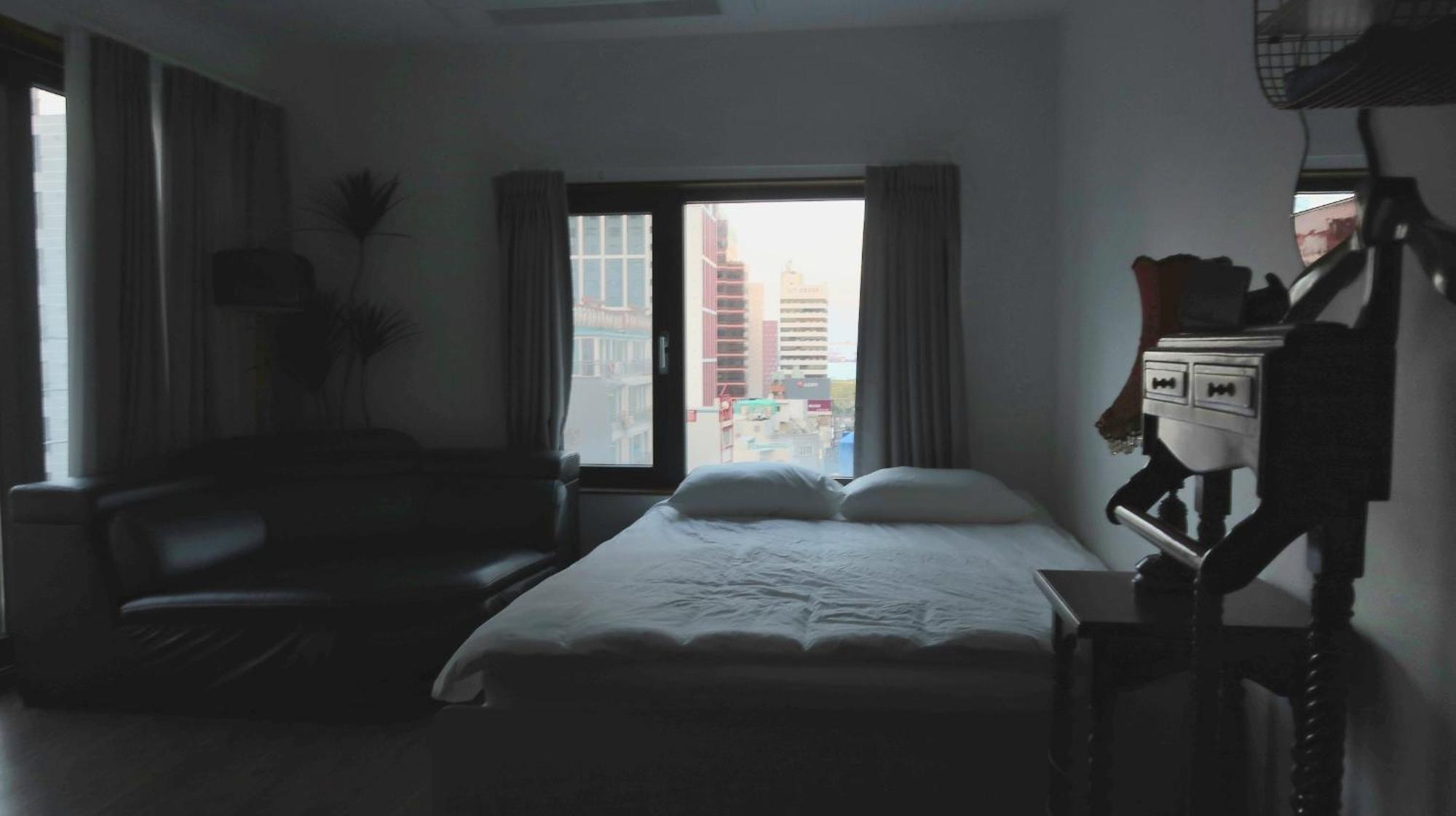 Catnap Guesthouse Пусан Экстерьер фото